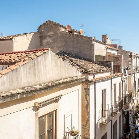 Porta Di Castro Design With Terrace By Wonderful Italy Palermo